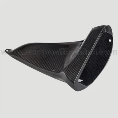 Kohandatud süsinikkiust osad