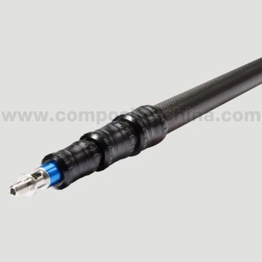 Mikrofoni poomivarras