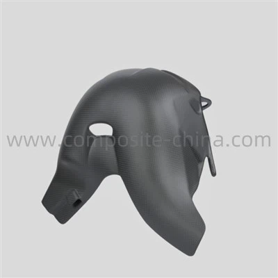 Kohandatud süsinikust mootorratta osad